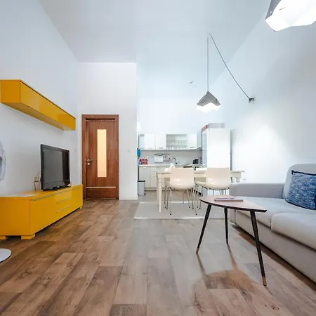 St Two Bedroom *