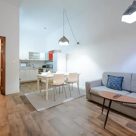 St Two Bedroom La Valette