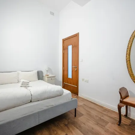 St By Vallettastay Apartmán *